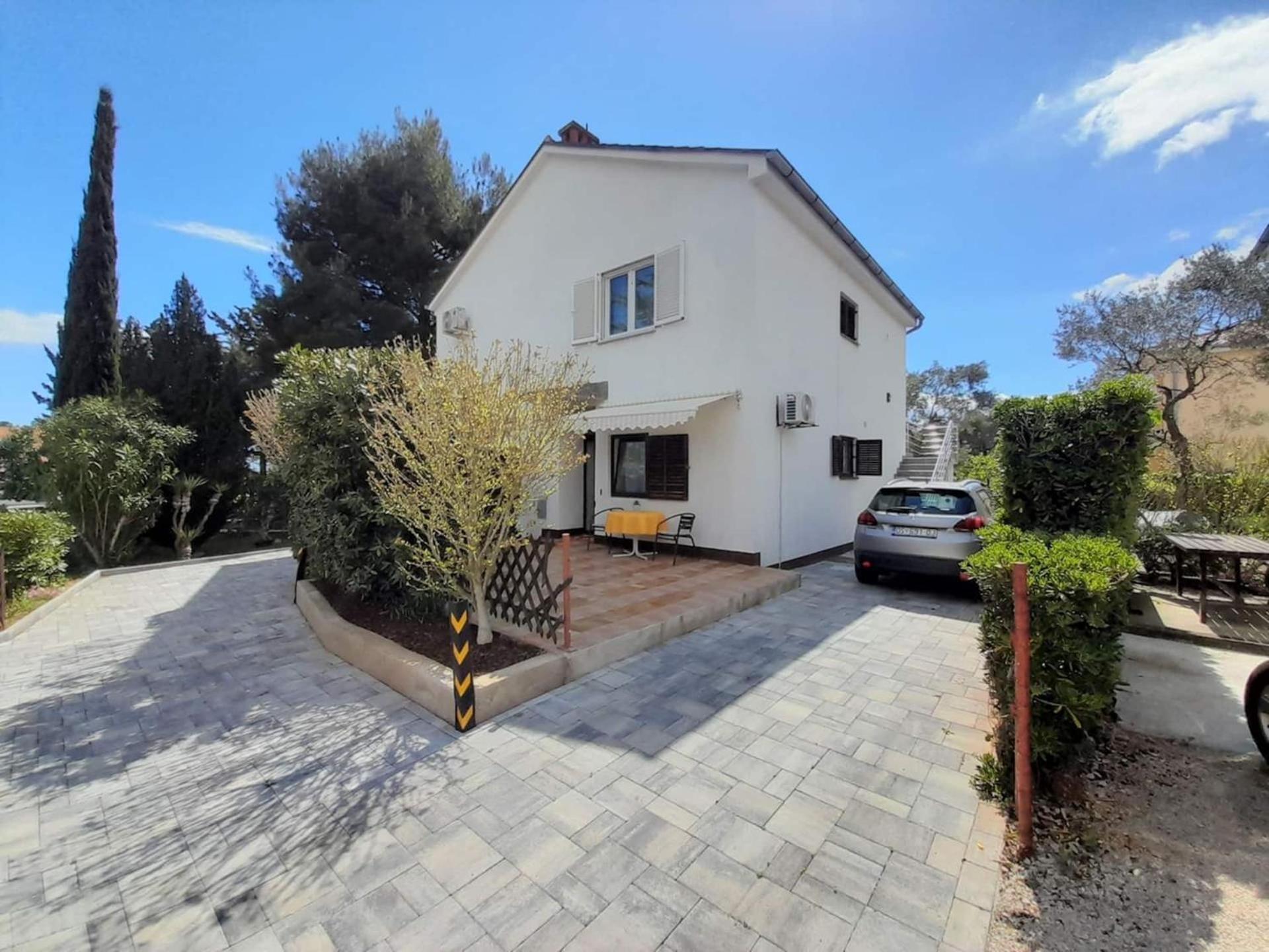 Lovely Studio Malina Close To The Beach Krk Town Exterior photo